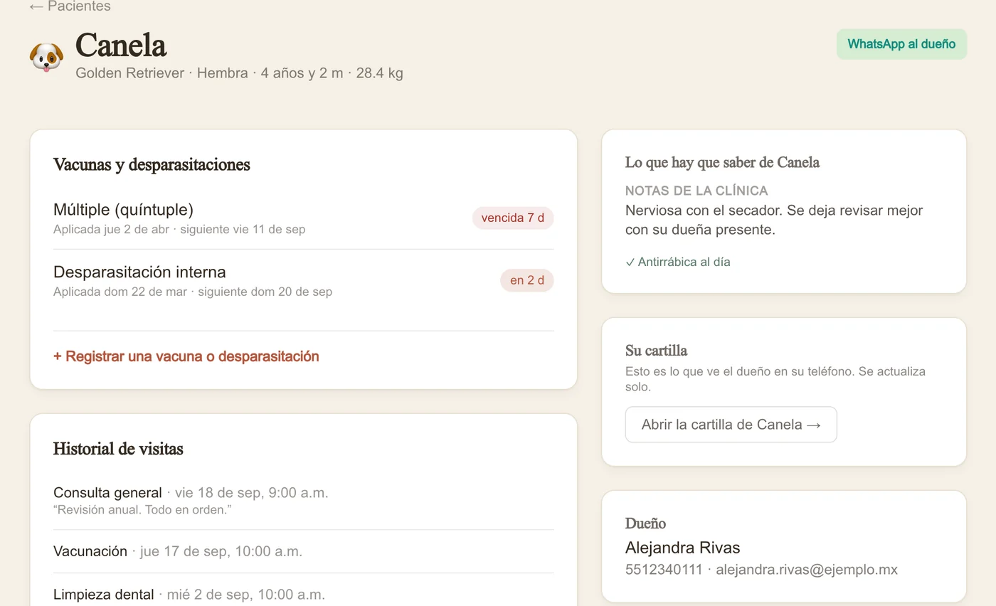 Expediente con vacunas, historial de visitas, alergias y datos del dueño.